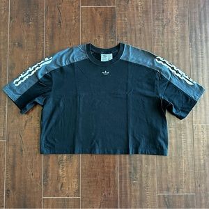 ADIDAS Oversized Crop Tee Sz MED